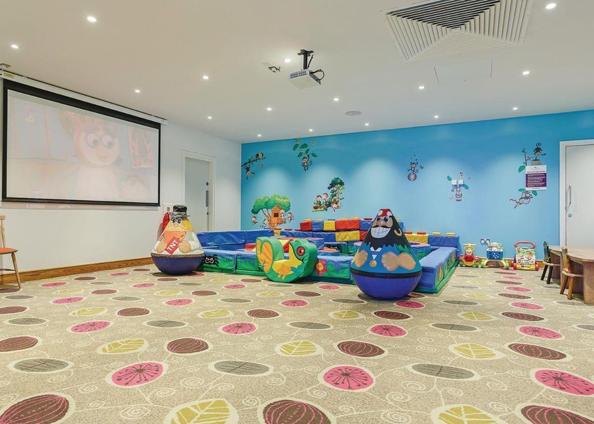 Piran Meadows Resort New Quay Exteriör bild